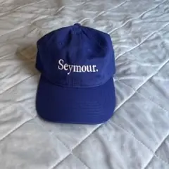 Seymour ロゴ キャップ ネイビー