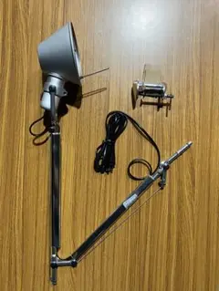 Artemide アームライト シルバー　⑦