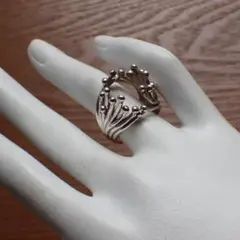 Item thumbnail for item 819d9cfc-413c-4a6e-bb19-e129e72ba52e