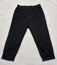 UNIQLO 黒のクロップドパンツ (100cm~)