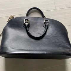 ルイヴィトン エピ アルマ バッグ