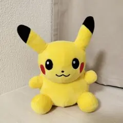 ピカチュウ　ぬいぐるみ