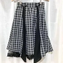 axes femmeアクシーズファム バイカラーチェック イレヘムスカート