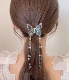【新品】バタフライモチーフ　バンスクリップ　ヘアクリップ　アゲハ蝶　クリスタル