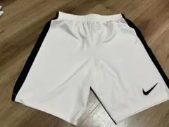 Nike DRI-FIT ハーフパンツ M ホワイト