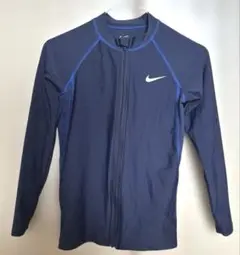 NIKE ラッシュガード　160