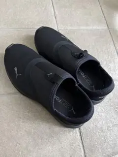 PUMA プーマ　スリッポン　ブラック　25cm