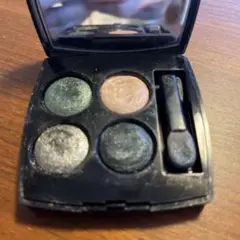 Chanel レキャトルオンブル232