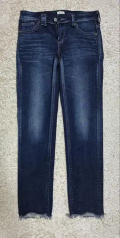 Item thumbnail for item 3a318076-d03d-4ca0-a833-79e54784d989