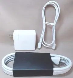 Apple A1947 61W USB-C 電源アダプタ + J622-0324