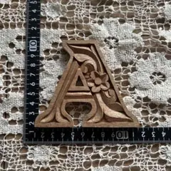 バリ島　アルファベット　木製オブジェ　A