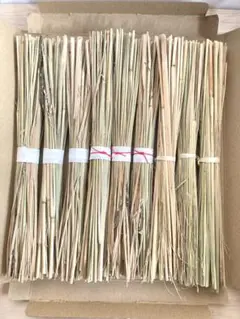 家庭菜園やガーデニングに最適] 稲わら(約30㎝カット済)