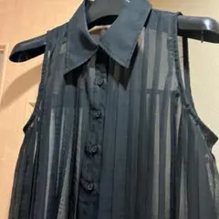 シアー プリーツ ノースリーブシャツ