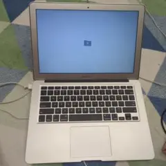 Apple MacBook Air シルバー(13インチ, Late 2010)