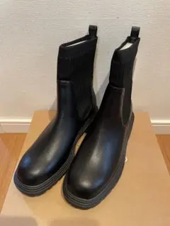 Item thumbnail for item 28c9bb79-ad3e-4d1d-9d7b-3c3214a95dcb