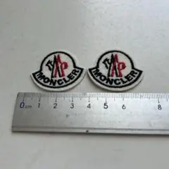 モンクレ　刺繍ロゴワッペン