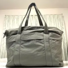 【超美品★レアデザイン】ルルレモン　ボストンバッグ 29リットル 超美品☆レアデザイン】ルルレモン ボストンバッグ 29リットル