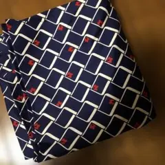 昭和レトロ　布地　 約88cm✖️160cm