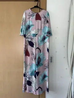 ZURI 花柄ワンピース