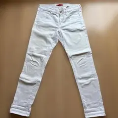 RED CARD ストレッチデニム　ホワイト　Size 24