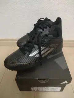 【未使用】adidas サッカーシューズ (ジュニア)　ブラック シルバー
