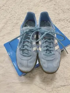 アディダス スニーカー　handball spezial ライトブルー23cm