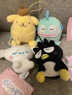サンリオキャラクターズ むにゃすやマスコット4個