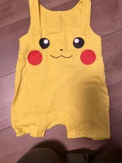 ピカチュウロンパースとイーブイロンパースセット