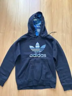 adidas パーカー