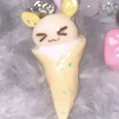 ばななうさぎクレープキーホルダー