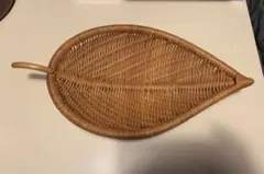 籐 カゴ バスケット 葉っぱ型