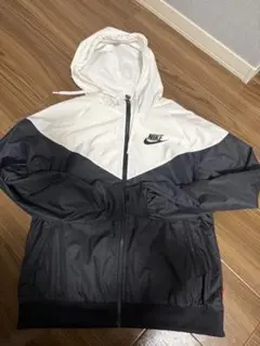 NIKE ウィンドブレーカー