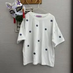 BEGUM 花柄刺繍 Tシャツ ホワイト　しまむら