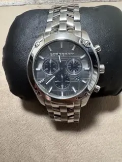BURBERRY シルバー クロノグラフ腕時計