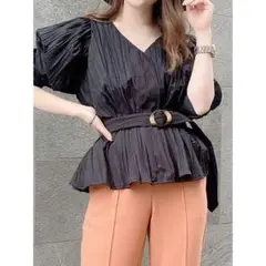 ♡半額以外♡ eimy istoire プリーツカシュクールトップス BLACK