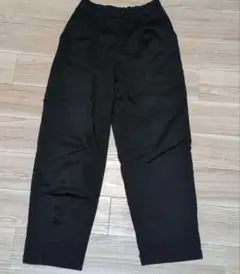 ★ユニクロ★美品★ブラック 太め　パンツ ゴム調節 150