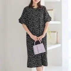 新品未使用　Alotta フリル袖Tシャツワンピース　大きいサイズ　5L