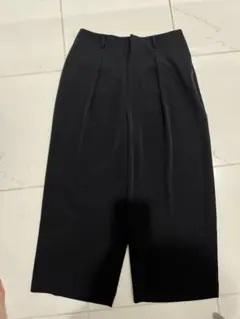 ブラック ワイドパンツ プリーツ入り