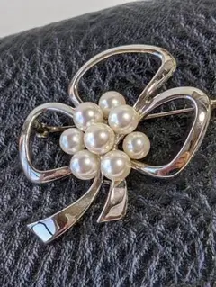 MIKIMOTO ミキモト 真珠 ブローチ リボン かわいい 式 あこや 卒業