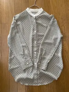幾何学模様 ボタンダウンシャツ　フリーサイズ