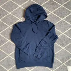 UNIQLO ネイビー フード付きパーカー