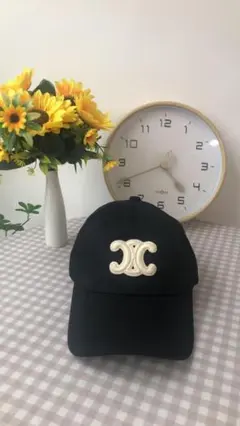 CELINEトリオンフ ベースボールキャップ