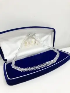 新品未使用　天然水晶ネックレス　保証書付き