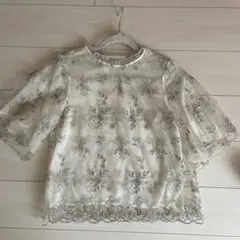 アイボリー刺繍ブラウス Fサイズ