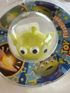 リトルグリーメンの置物