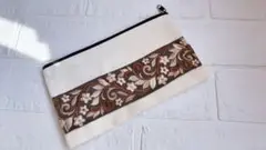 インド刺繍ホワイトポーチです