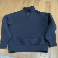 黒 ユニクロ　ハーフジップ トレーナー