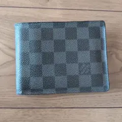 ダークグレー ダミエパターン 折り財布