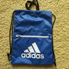 adidas 青 ドローストリングバッグ