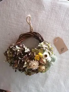 ①　秋色紫陽花の花かごリース　ドライフラワー